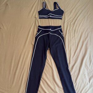 Black Alo Yoga Set